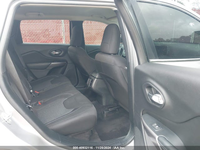 Jeep Cherokee Latitude 2019 1C4PJLCB3KD153459 Image 8