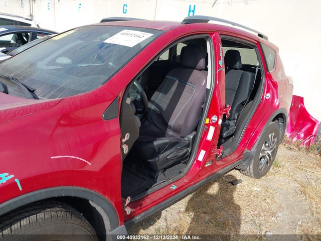 Toyota RAV4 LE 2017 2T3ZFREV6HW336497 Image 6