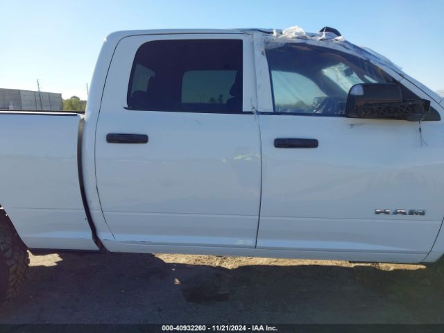 3C6UR5CL3KG514683 RAM 2500 Tradesman  4x4 6'4 Box
