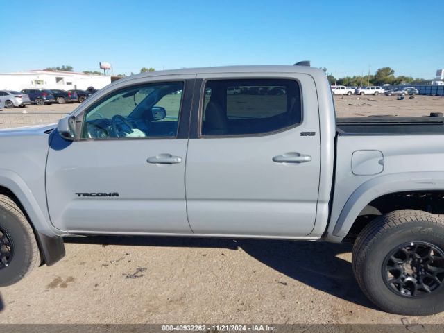 5TFAZ5CN9MX101694 Toyota Tacoma Sr5 V6