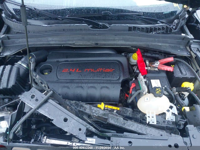 ZACNJBAB9KPK81627 Jeep Renegade Sport 4x4