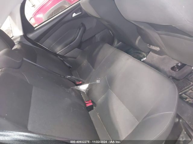 1FADP3F25FL251732 Ford FOCUS SE