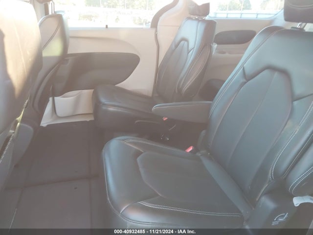 Chrysler Pacifica Touring L 2024 2C4RC1BG1RR151057 Image 8