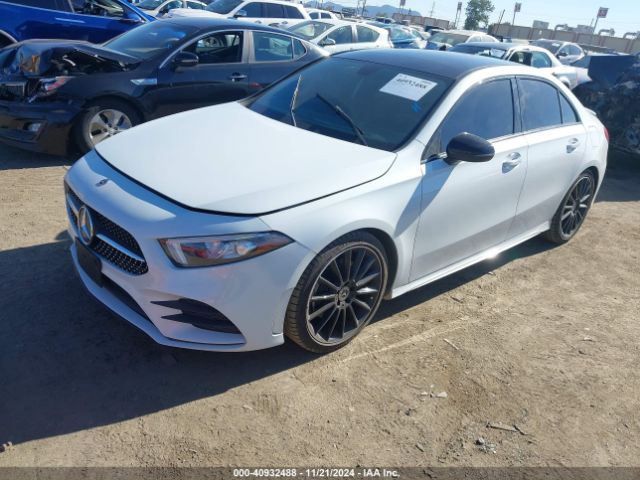 W1K3G4EB5LW042908 Mercedes-Benz A 220