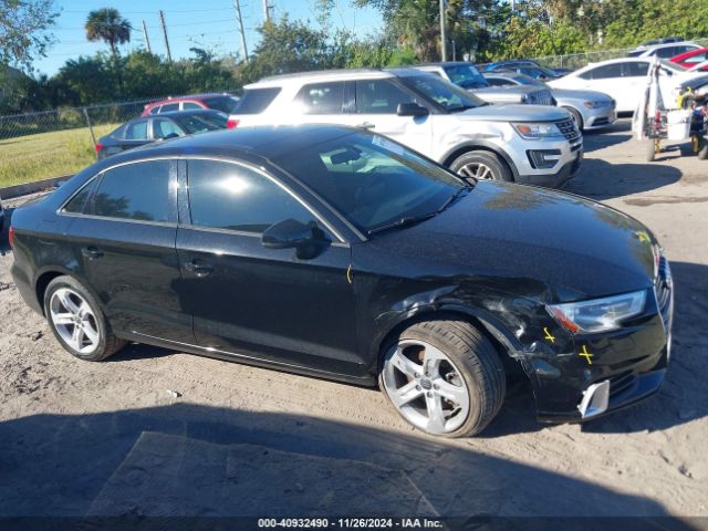 WAUB8GFF8J1033634 Audi A3 2.0t Premium/2.0t Tech Premium