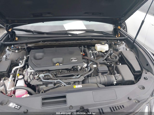 58AEA1C16RU047251 Lexus Es 300h Luxury