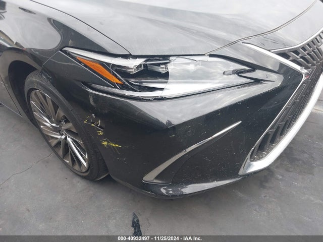 58AEA1C16RU047251 Lexus Es 300h Luxury