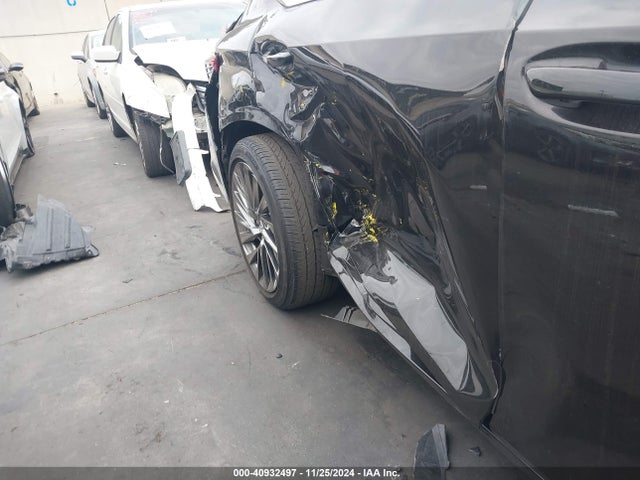 58AEA1C16RU047251 Lexus Es 300h Luxury