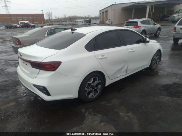 3KPF24AD3KE113013 KIA Forte Lxs