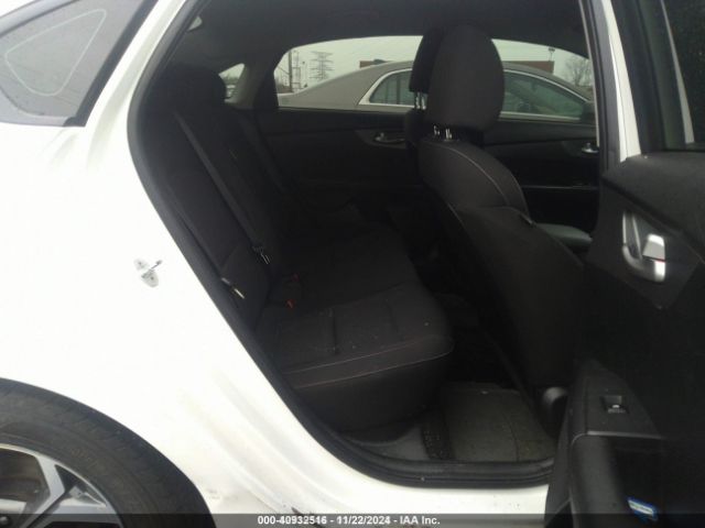 3KPF24AD3KE113013 KIA Forte Lxs