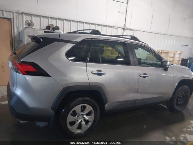 2T3F1RFV2MC156297 Toyota RAV4 LE