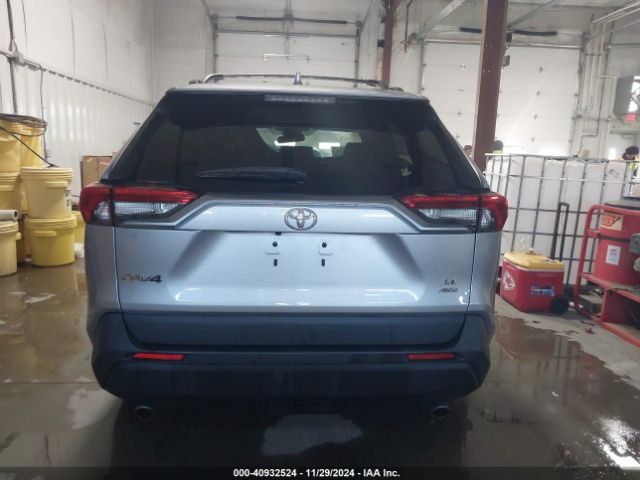 2T3F1RFV2MC156297 Toyota RAV4 LE