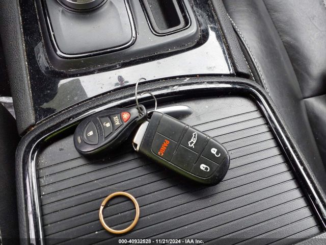 2C3CCABG1KH582794 Chrysler 300 300s