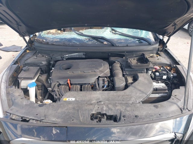 Hyundai SONATA SE 2017 5NPE24AF2HH477280 Image 10