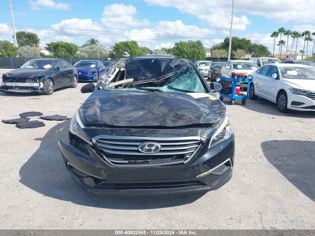 Hyundai SONATA SE 2017 5NPE24AF2HH477280 Image 12