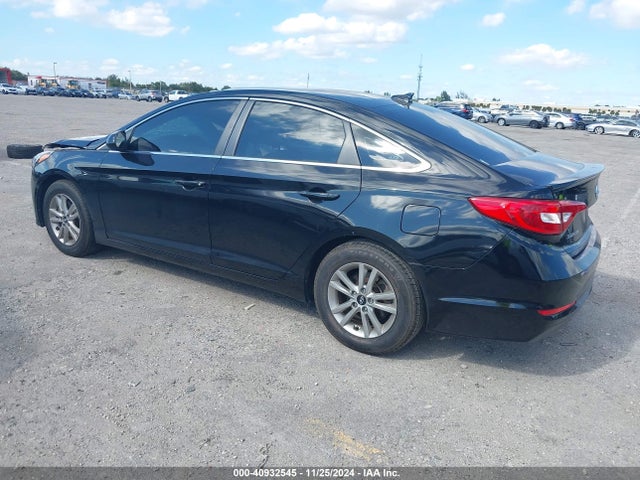 Hyundai SONATA SE 2017 5NPE24AF2HH477280 Image 3