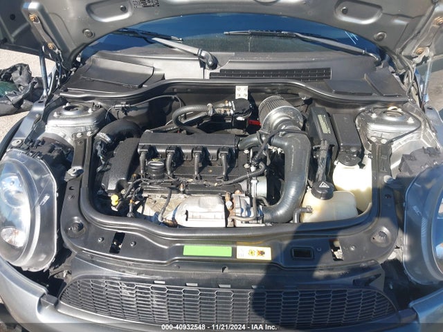 2010 MINI COOPER S WMWMF7C55ATZ72125 Photo 9
