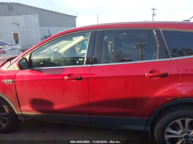 Ford ESCAPE SE 2017 1FMCU0GD7HUB20632 Image 14