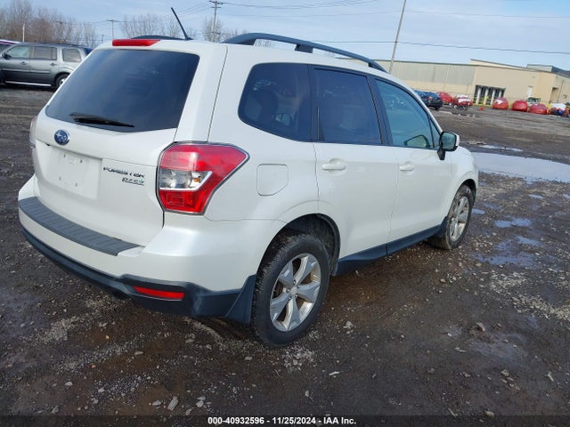 Subaru Forester 2.5i Premium 2014 JF2SJAEC5EH405165 Image 4