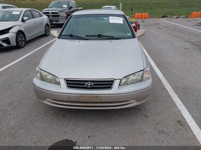Продажа на аукционе авто 2000 Toyota Camry Le, vin: 4T1BG22K0YU618594, номер лота: 40932611