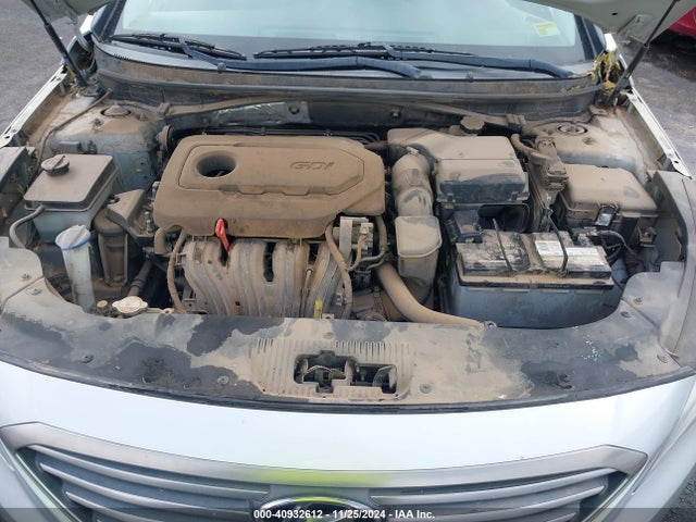 Hyundai SONATA SE 2015 5NPE24AF8FH001130 Image 10