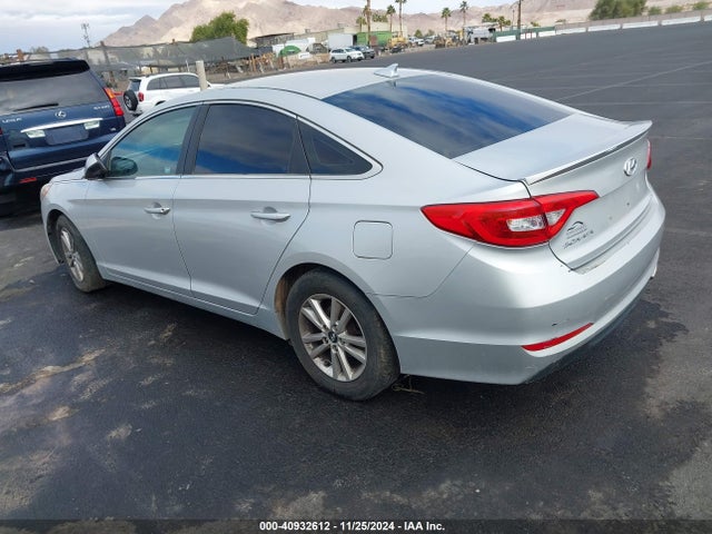 5NPE24AF8FH001130 Hyundai SONATA SE