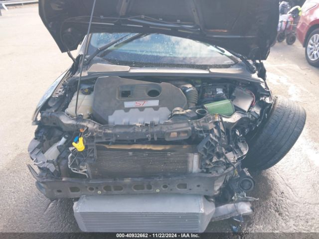1FADP3L94HL241245 Ford FOCUS ST