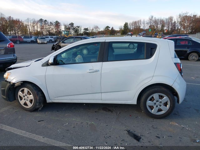 Chevrolet Sonic Ls Auto 2016 1G1JA6SH1G4151867 Image 14