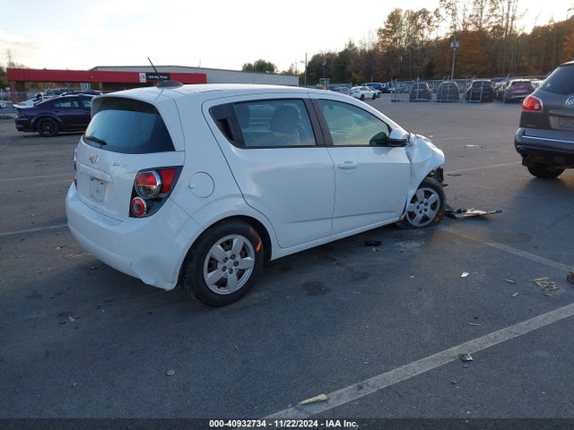 Chevrolet Sonic Ls Auto 2016 1G1JA6SH1G4151867 Image 4