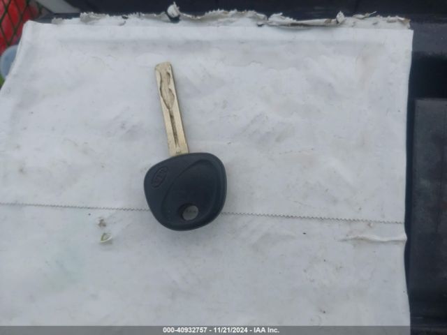KNADM4A3XF6458606 KIA RIO LX