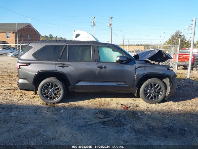 Toyota Sequoia Platinum 2023 7SVAAABA4PX014326 Image 13