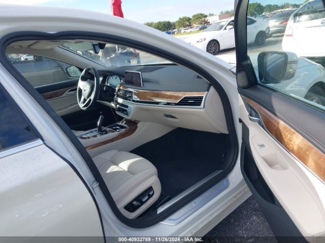 2019 BMW 740E WBA7J2C51KB440411 Photo 4