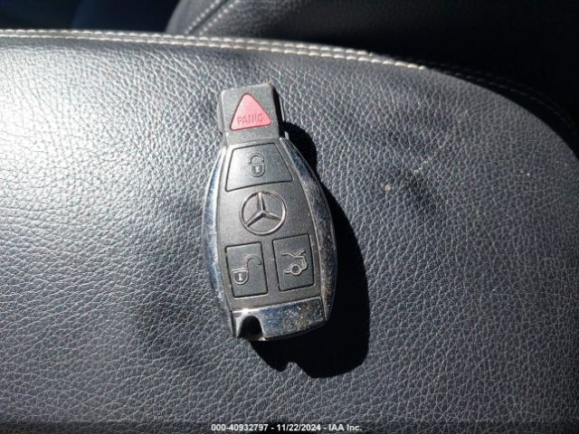 WDCTG4EB3JJ415006 Mercedes-Benz GLA 250