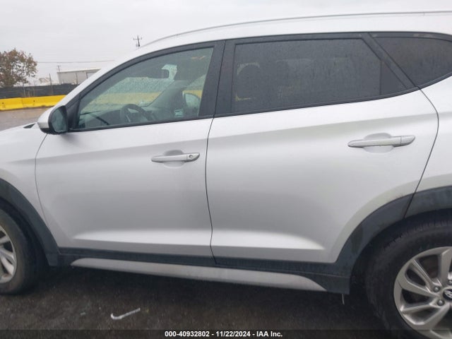 Hyundai TUCSON SEL 2018 KM8J3CA47JU644261 Image 14