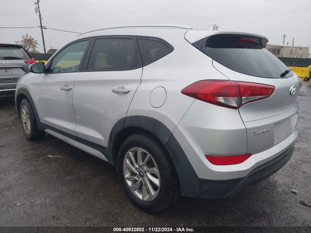 Hyundai TUCSON SEL 2018 KM8J3CA47JU644261 Image 3