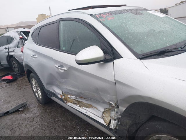 Hyundai TUCSON SEL 2018 KM8J3CA47JU644261 Image 6