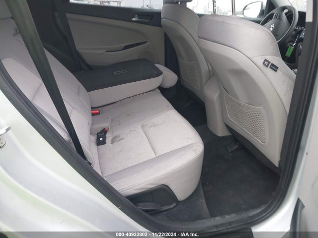 Hyundai TUCSON SEL 2018 KM8J3CA47JU644261 Image 8