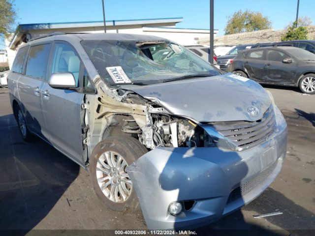 5TDYK3DC6FS603107 Toyota Sienna Xle/limited