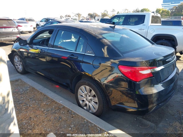 Chrysler 200 LX 2014 1C3CCBAB2EN125225 Image 3