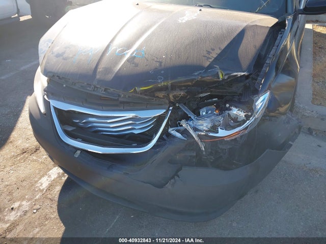 Chrysler 200 LX 2014 1C3CCBAB2EN125225 Image 6