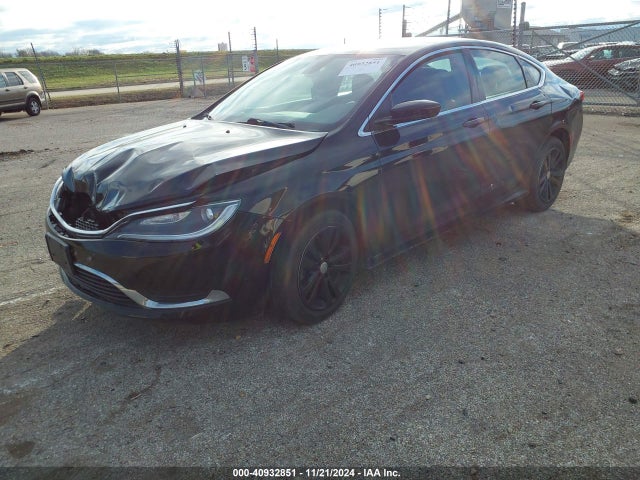 Chrysler 200 Limited 2016 1C3CCCABXGN113199 Image 2