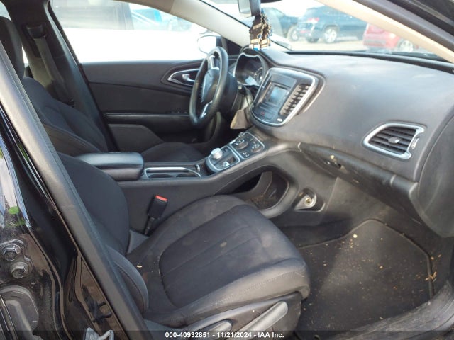Chrysler 200 Limited 2016 1C3CCCABXGN113199 Image 5