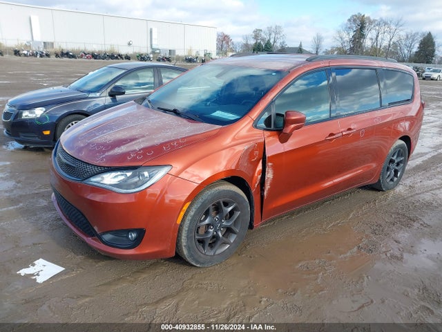 2C4RC1EG9JR226927 Chrysler Pacifica Touring L Plus