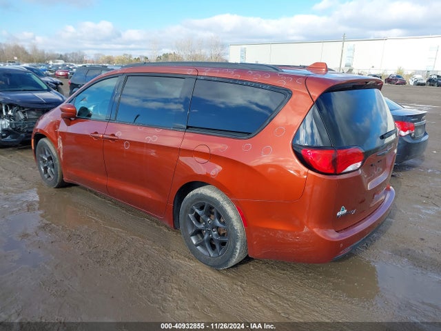 2C4RC1EG9JR226927 Chrysler Pacifica Touring L Plus
