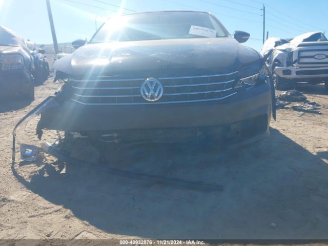 1VWLA7A36KC006606 Volkswagen Passat 2.0t Wolfsburg Edition