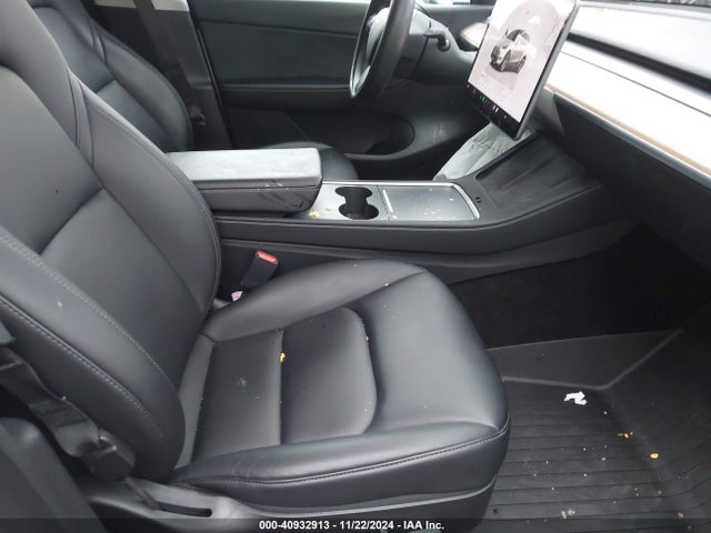 2022 TESLA MODEL Y 7SAYGDEE3NF354410 Photo 4
