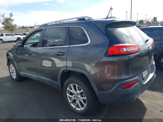 1C4PJLCB5EW323510 Jeep Cherokee Latitude