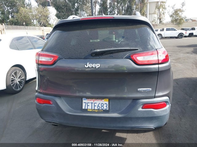 1C4PJLCB5EW323510 Jeep Cherokee Latitude