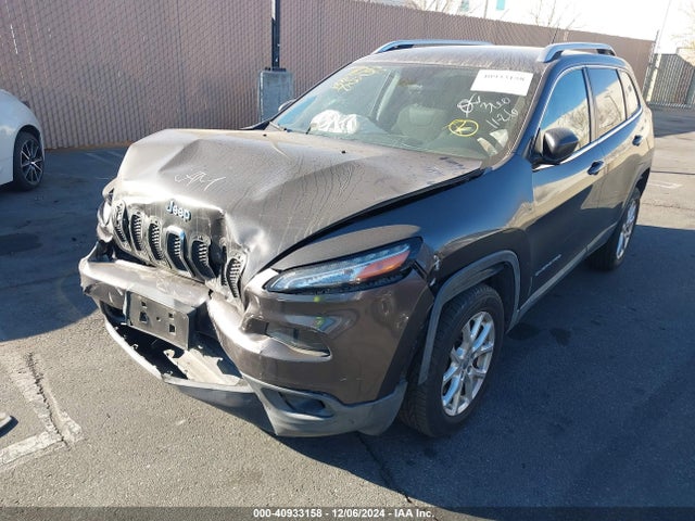 1C4PJLCB5EW323510 Jeep Cherokee Latitude