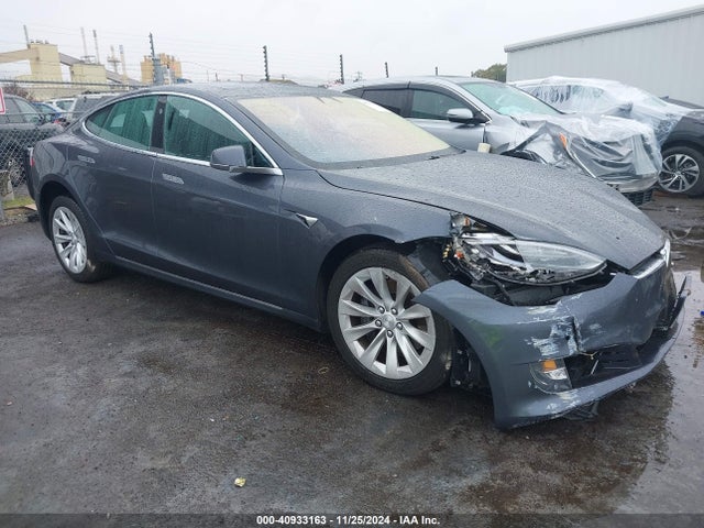 2018 TESLA MODEL S 5YJSA1E24JF298156 Photo 0